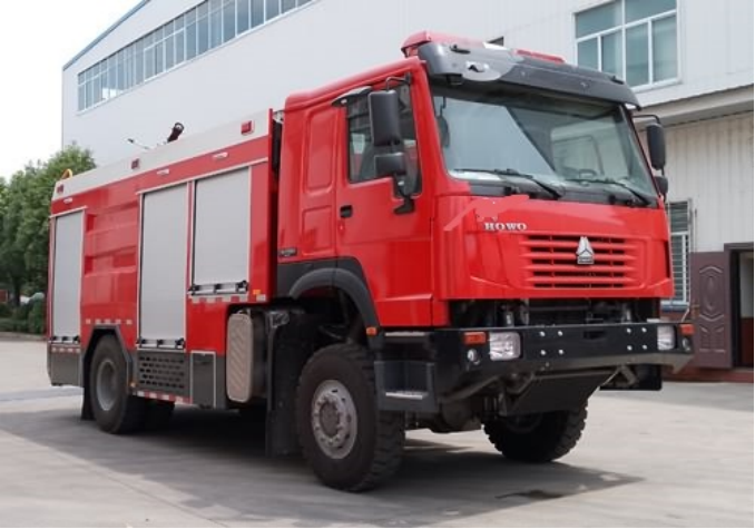 k8凯发体育app下载牌 重汽豪沃PM50/Z6  4×4 泡沫消防車